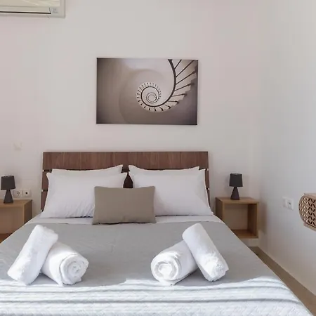 Apartment Dejaview Cozy By 8essentially *